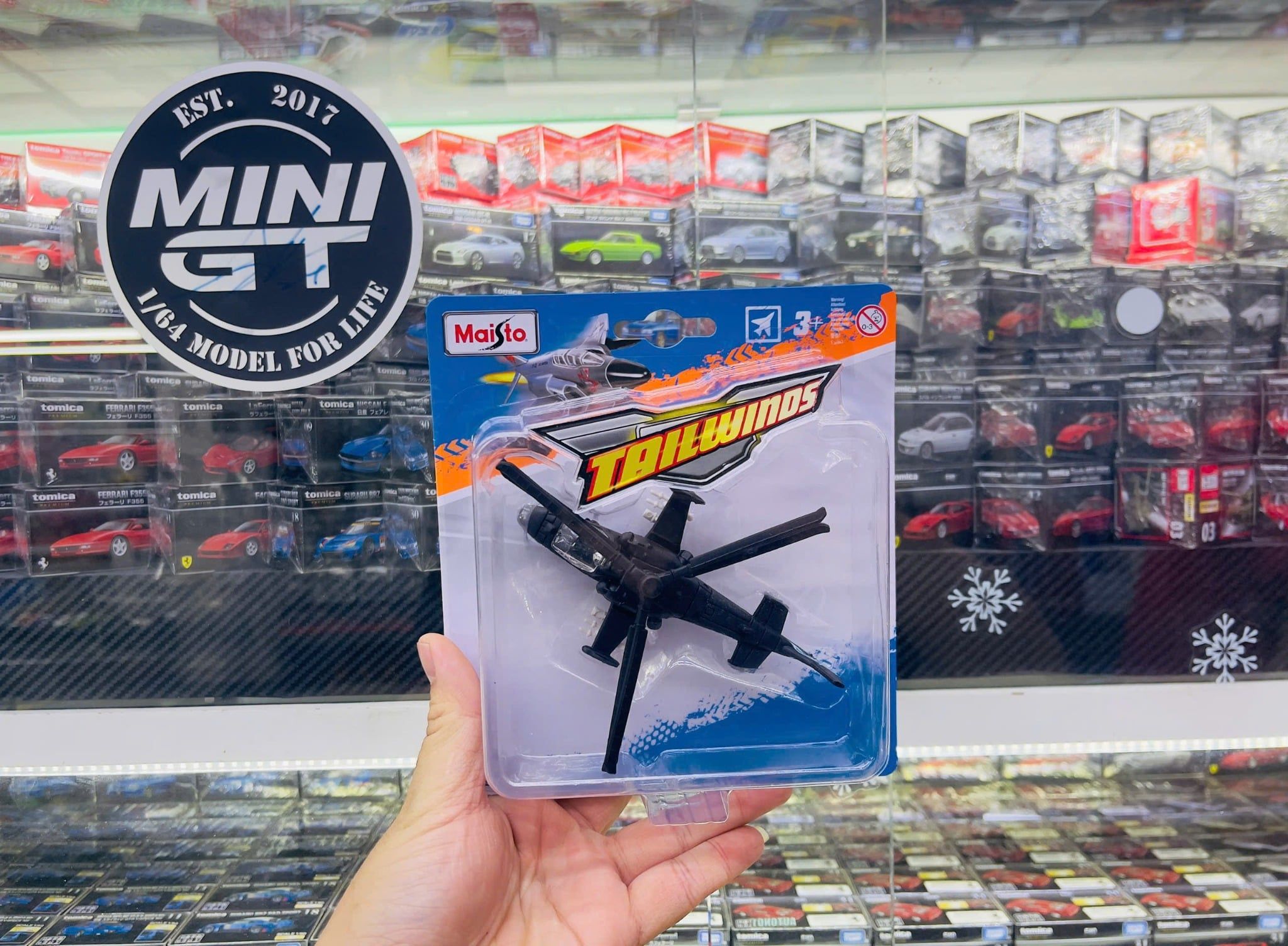  Mô hình máy bay quân sự trực thăng KA-52 Alligator black kích thước 12cm Tailwinds Maisto 15088 MB12017 