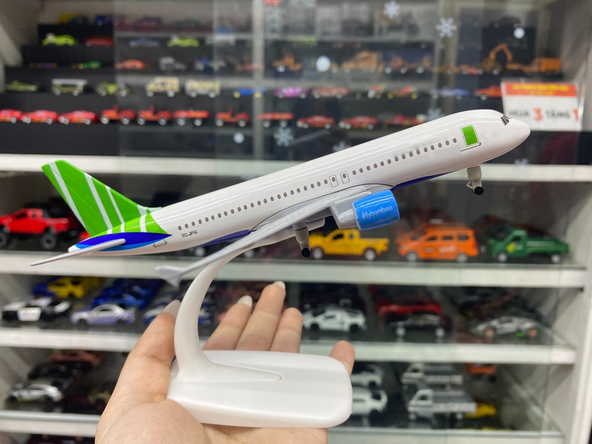  Mô hình máy bay VN BB Airbus A320 20cm MB20001 