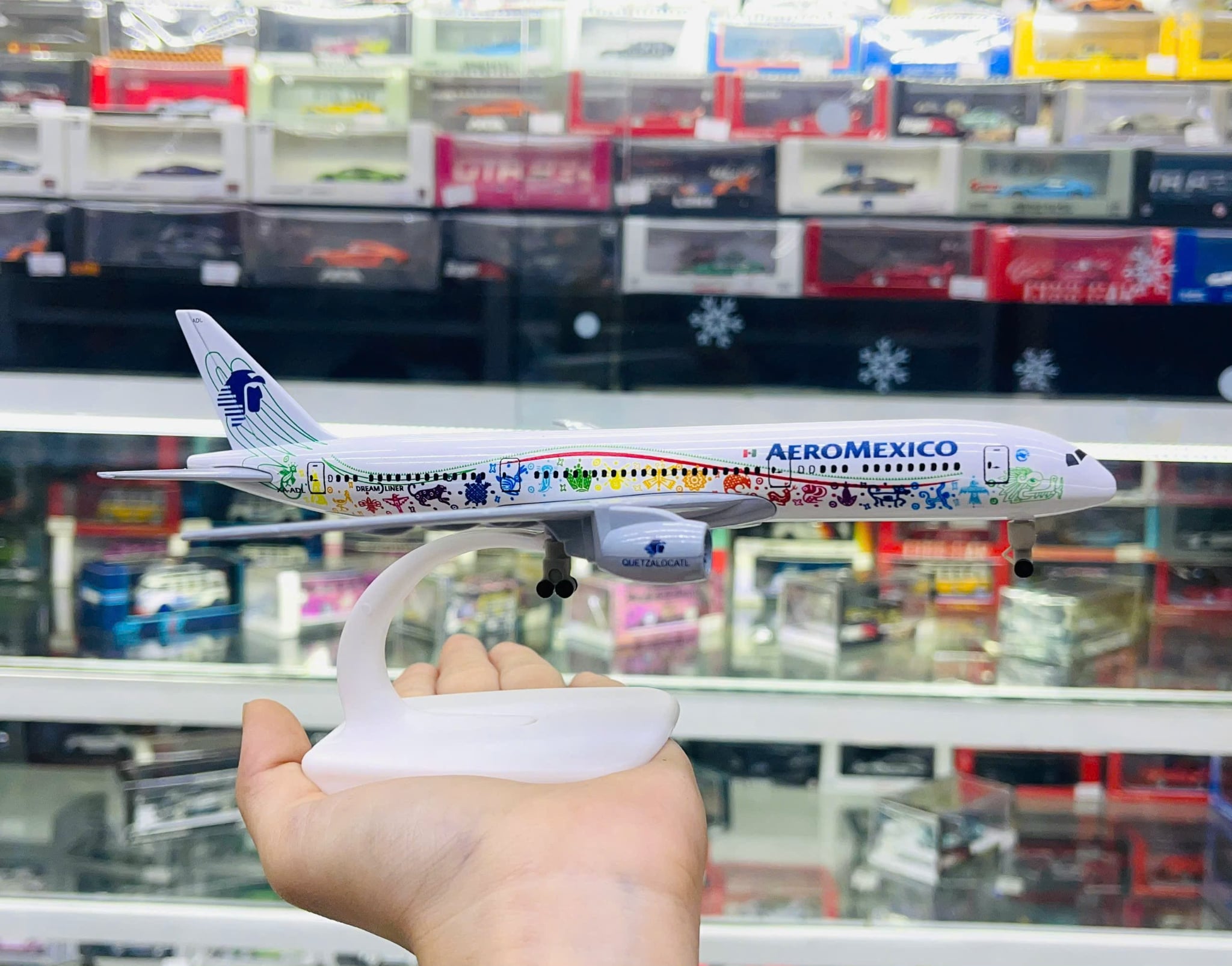  Mô hình máy bay Mexico Air AEROMEXICO Boeing B787 có bánh xe kích thước 20cm MB20136 