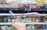  Mô hình máy bay Thai Dragon - Boat Airlines Boeing B747 có bánh xe 20cm MB20138 