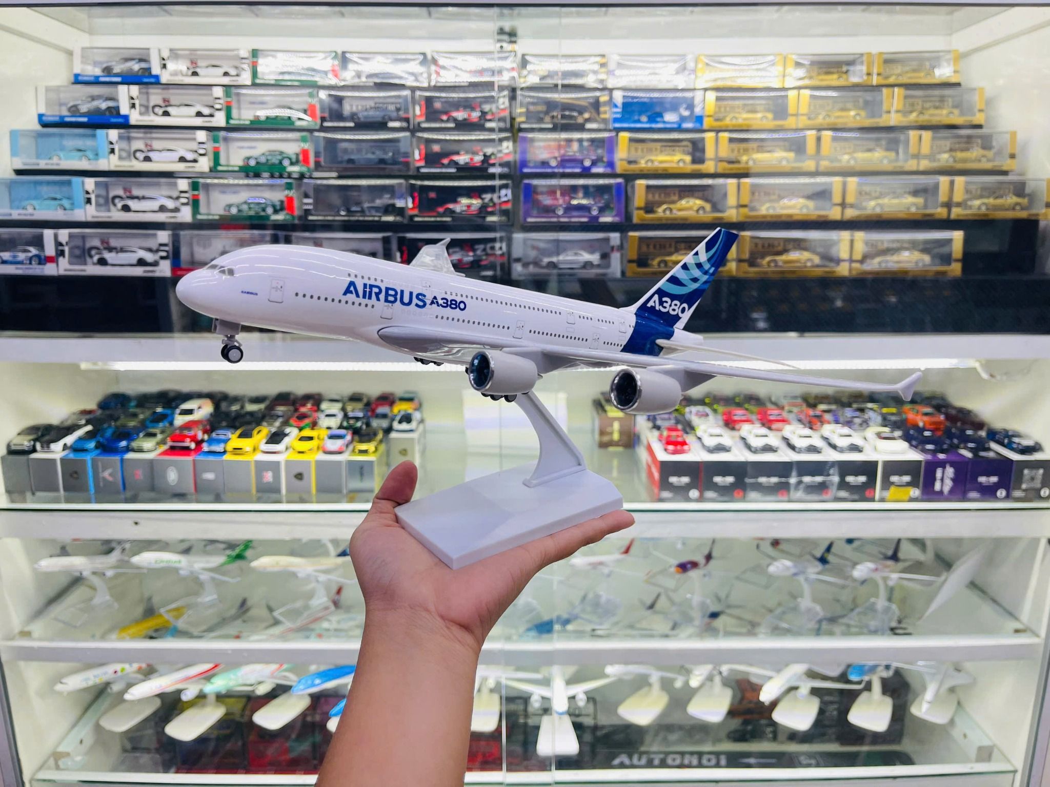  Mô hình máy bay Original Airbus A380 30cm MB30003 