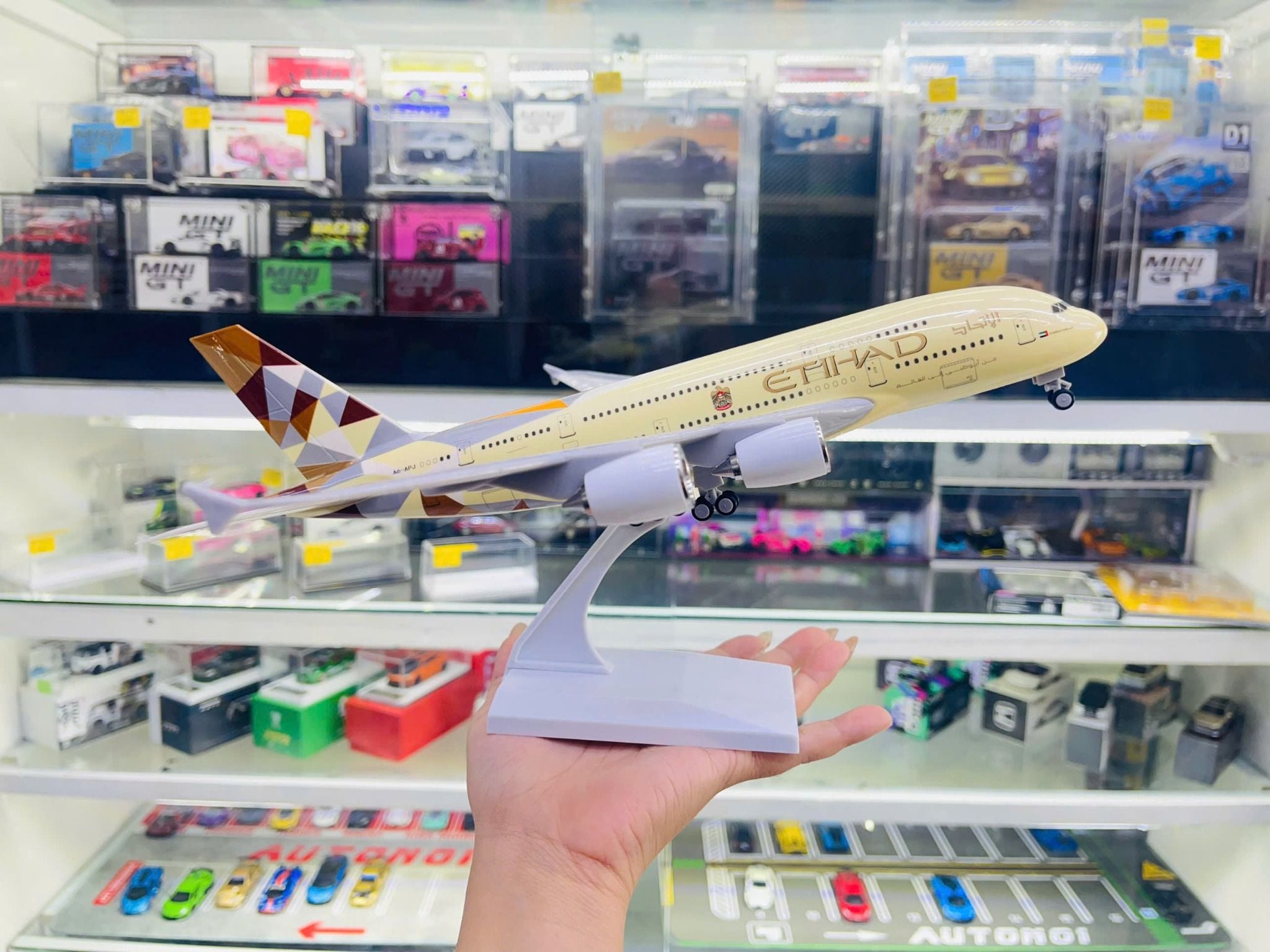  Mô hình máy bay Jason Tutu Etihad Airbus A380 Ả Rập 30cm MB30012 