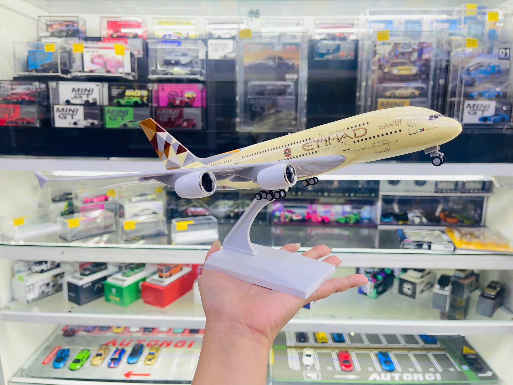  Mô hình máy bay Jason Tutu Etihad Airbus A380 Ả Rập 30cm MB30012 