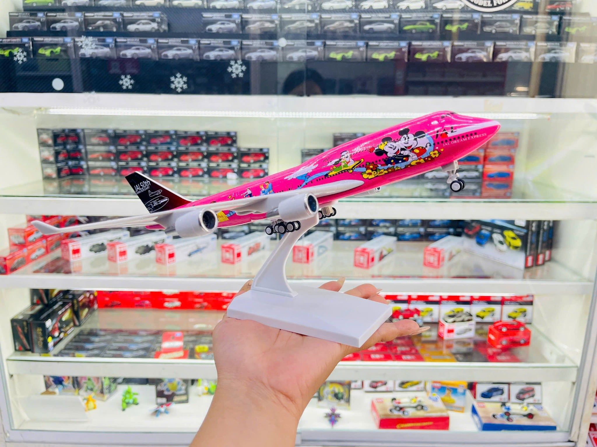  Mô hình máy bay Mickey JAL B747 có bánh xe - kích thước 30cm MB30052 