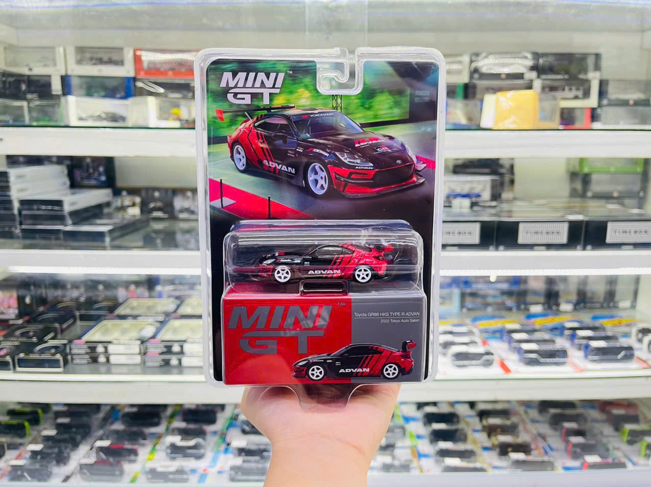  Mô hình xe Toyota GR86 HKS TYPE R ADVAN 2022 Tokyo Auto Salon tỉ lệ 1:64 MiniGT bản card MGT00956-BL 