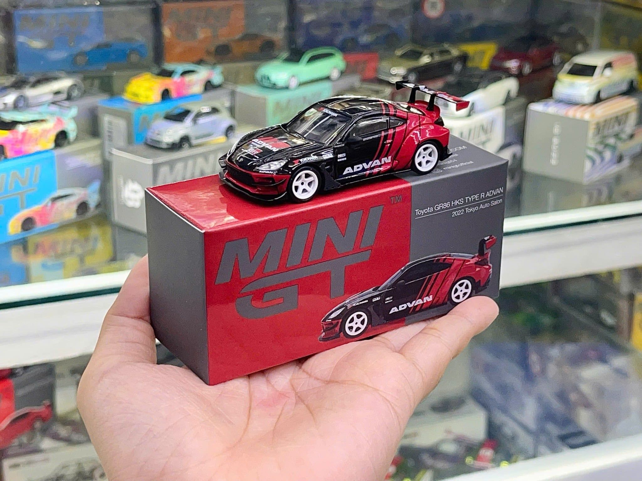  [Hàng Loose] Mô hình xe Toyota GR86 HKS TYPE R ADVAN 2022 Tokyo Auto Salon tỉ lệ 1:64 MiniGT MGT00956 
