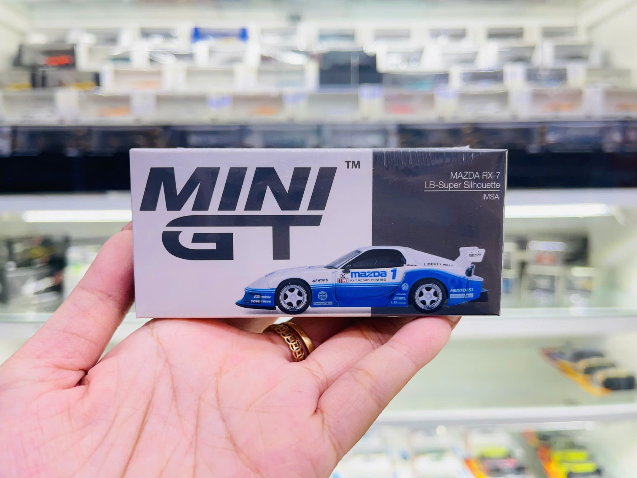  Mô hình xe MAZDA RX-7 LB-Super Silhouette IMSA tỉ lệ 1:64 MiniGT MGT01011 