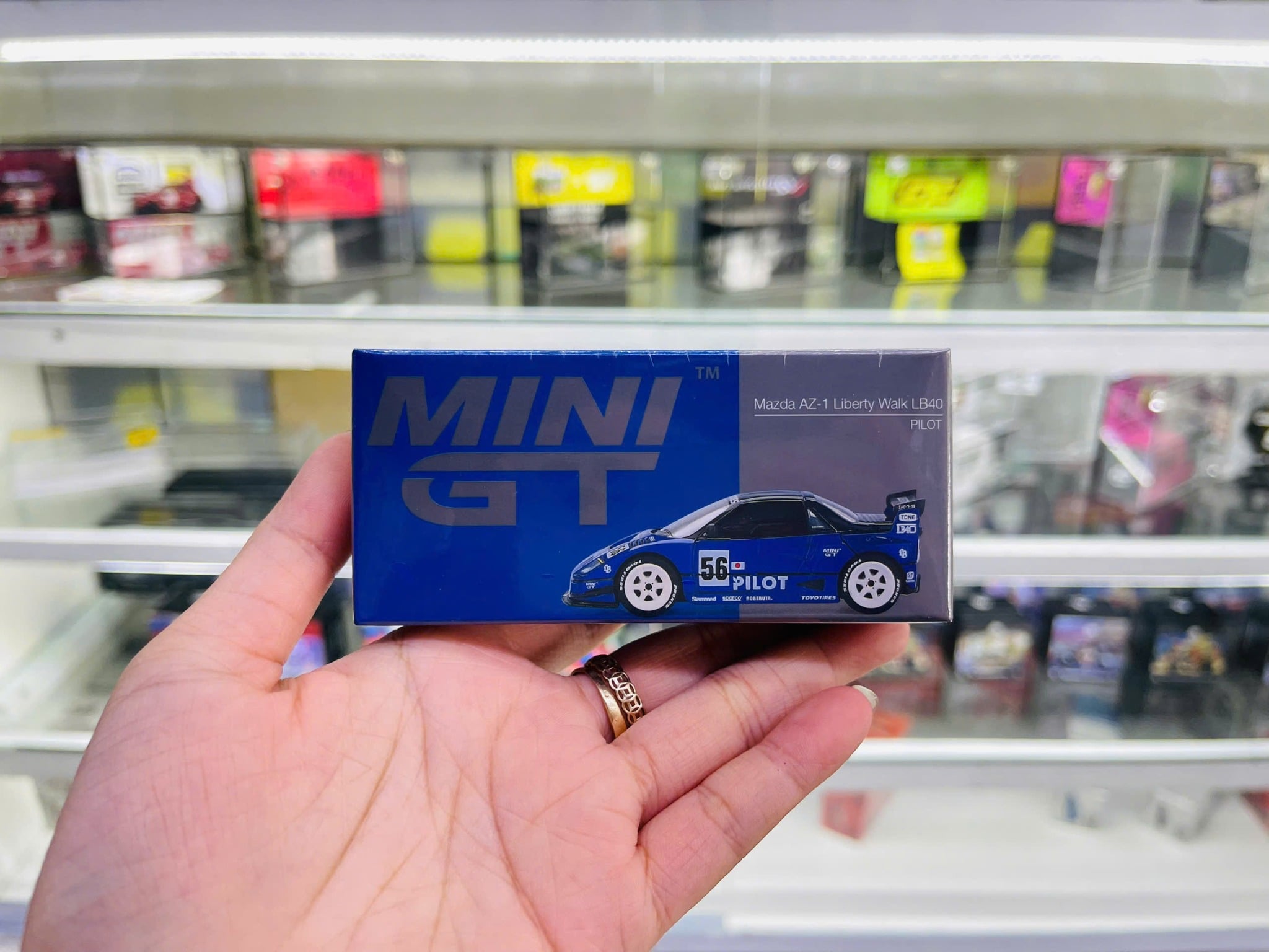  Mô hình xe Mazda AZ-1 Liberty Walk LB40 PILOT tỉ lệ 1:64 MiniGT MGT01047-CH 