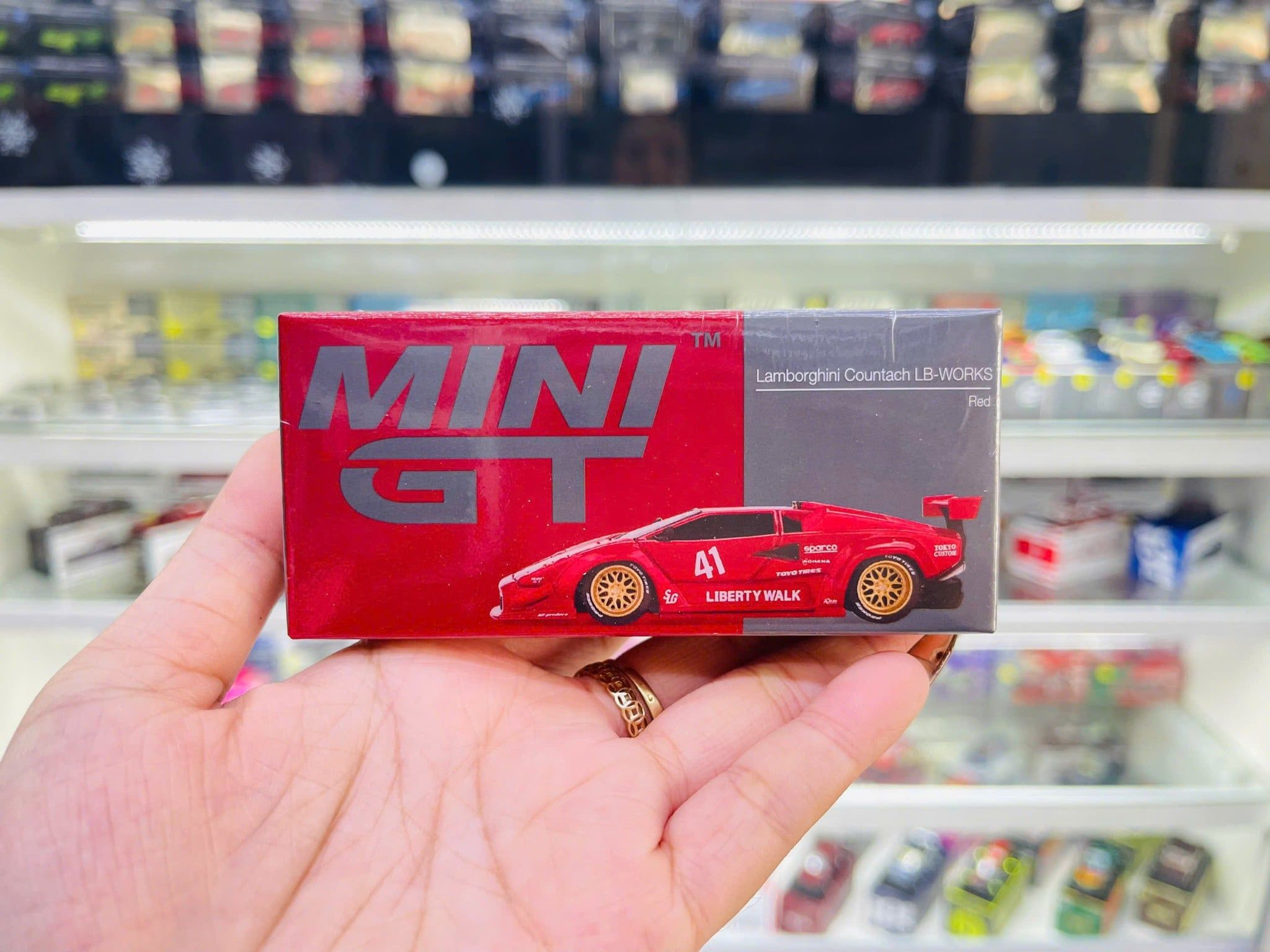  Mô hình xe ô tô Lamborghini Countach LB-WORKS Red tỉ lệ 1:64 MiniGT MGT01100 
