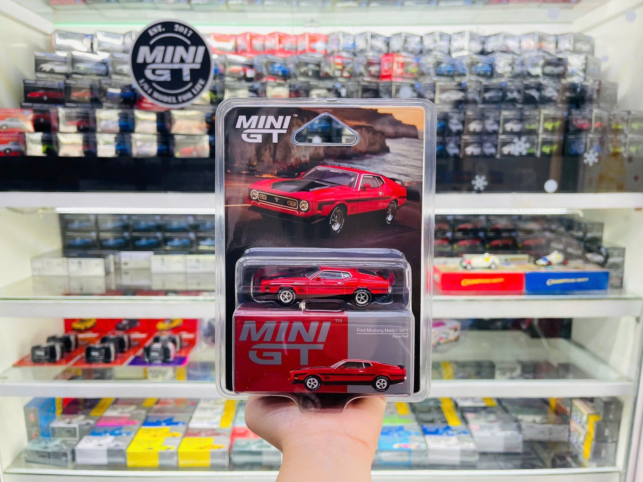  Mô hình xe Ford Mustang Mach1 1971 Race Red tỉ lệ 1:64 MiniGT MGT01122-BL - HaveChase 