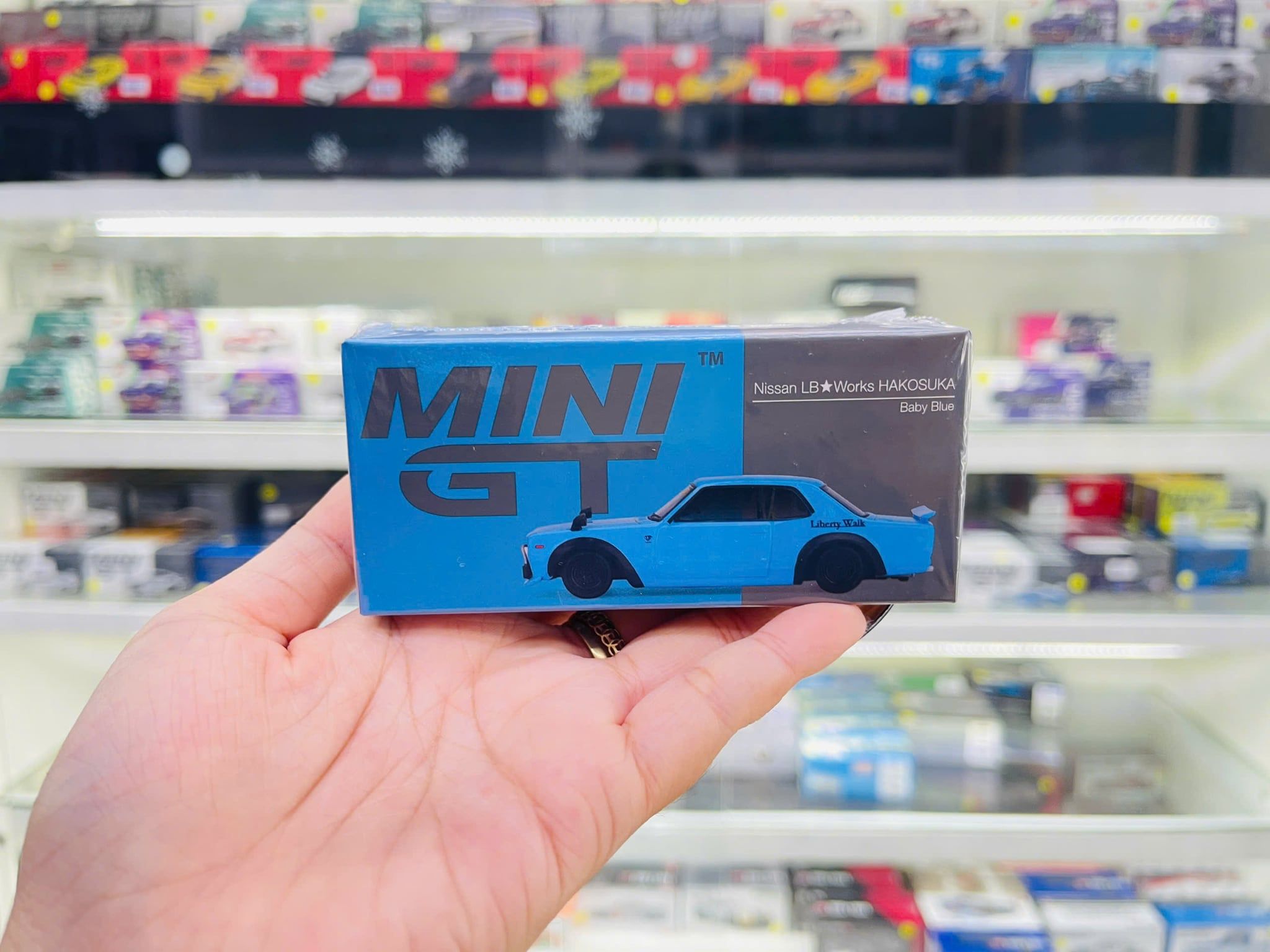  Mô hình xe Nissan LB★Works HAKOSUKA Baby Blue tỉ lệ 1:64 MiniGT MGT01169 