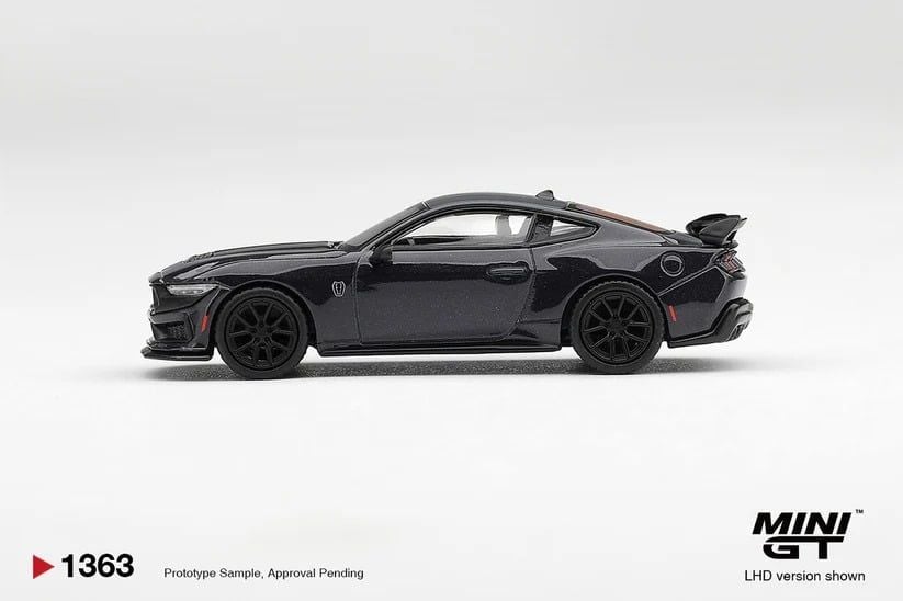  Mô hình xe Ford Mustang Dark Horse Blue Ember tỉ lệ 1:64 MiniGT MGT01363 