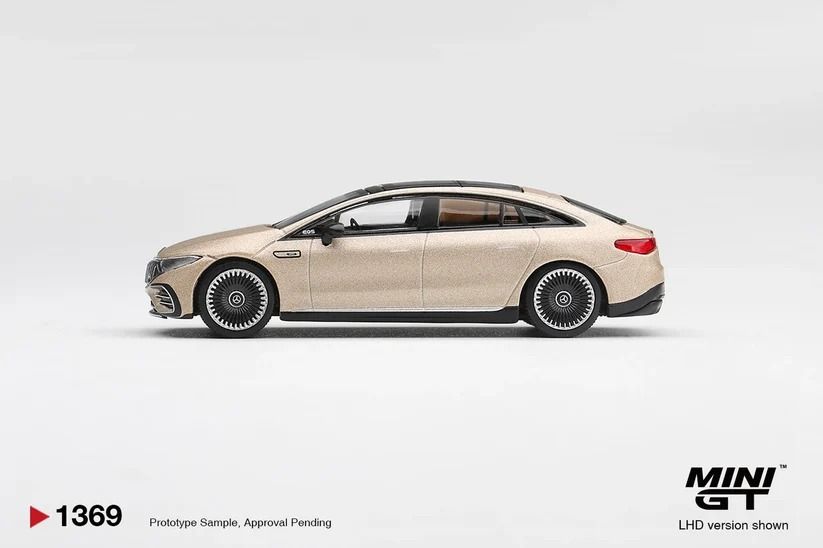  Mô hình xe Mercedes-AMG EQS 53 Gold bản card tỉ lệ 1:64 MiniGT MGT01369 