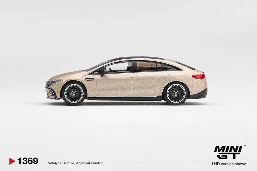  Mô hình xe Mercedes-AMG EQS 53 Gold bản box tỉ lệ 1:64 MiniGT MGT01369 