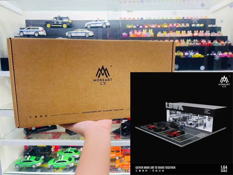  Hộp trưng bày mô phỏng LBWK Modified shop Lighting Scene Model 30x30x10 tỉ lệ 1:64 MoreArt MO936101 