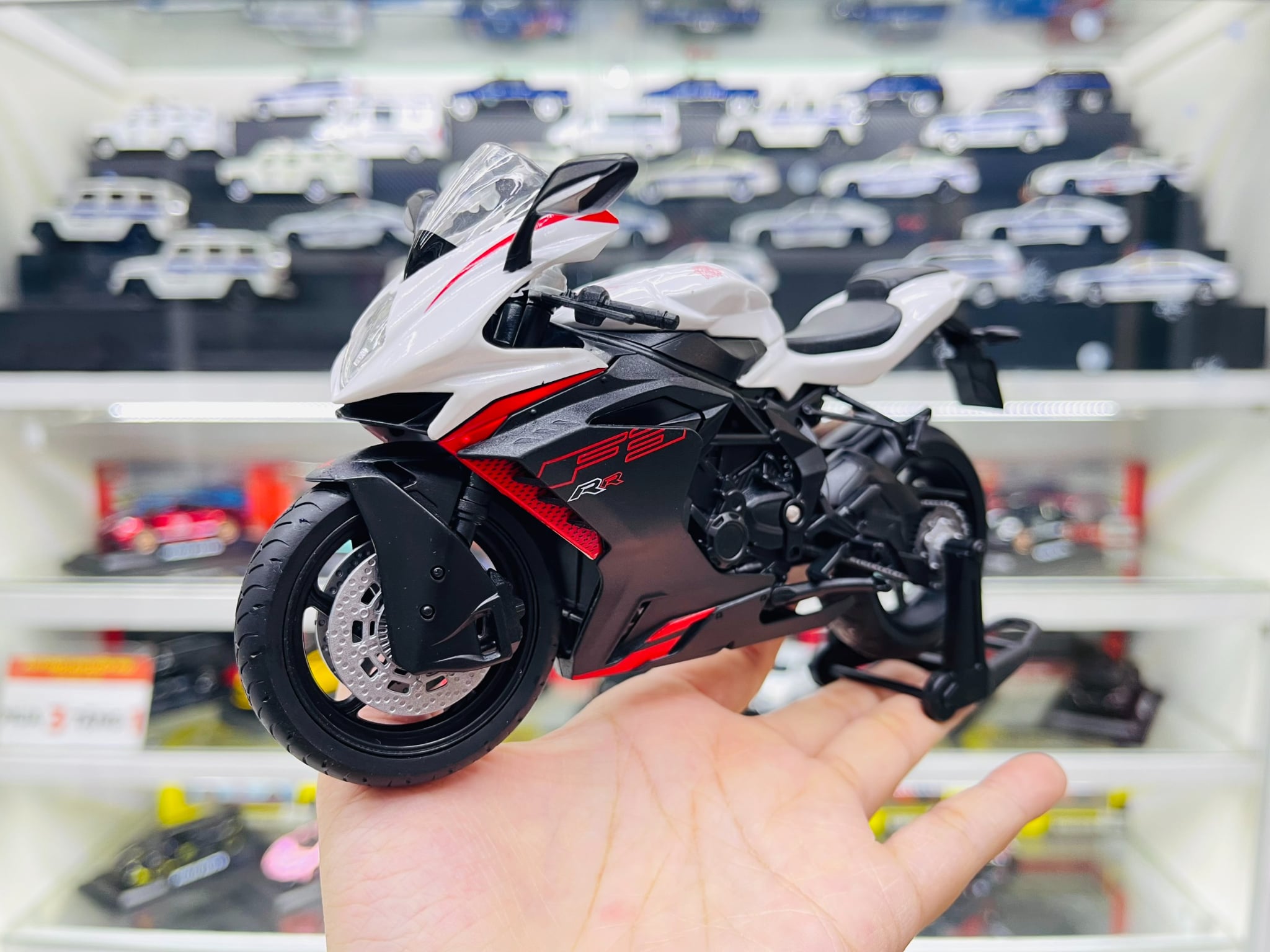  Mô hình xe MV Agusta F3RR 2022 1:12 Welly MT027 