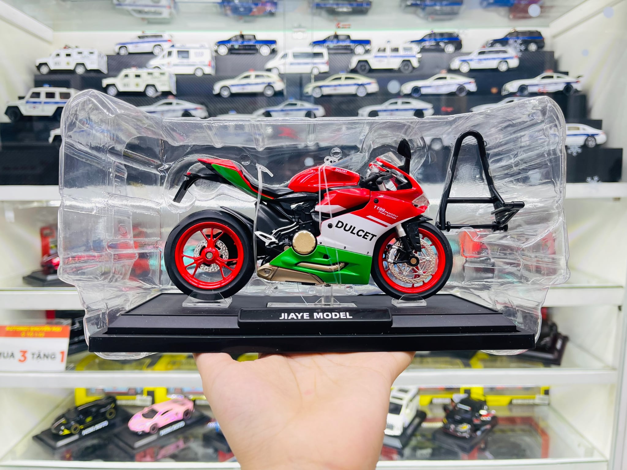  Mô hình xe Ducati 1199 panigale italy có đế có ben nâng 1:12 Jiaye Model MT041 