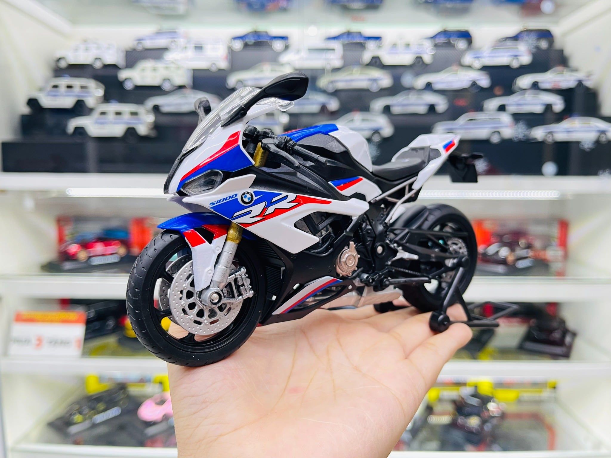  Mô hình xe Bmw s1000rr 2021 1:12 Welly MT081 