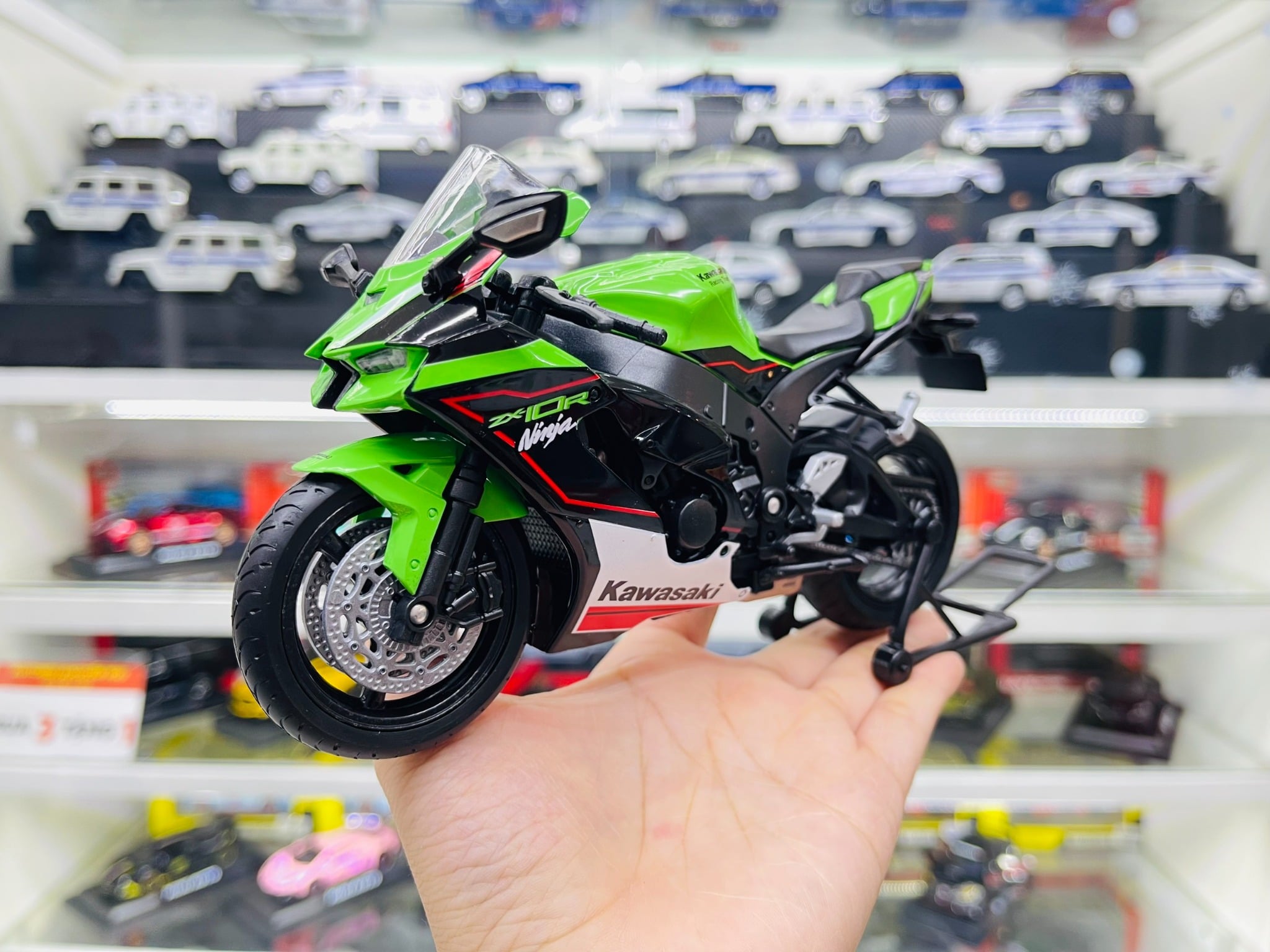  Mô hình xe Kawasaki Ninja ZX-10R 1:12 Welly MT082 