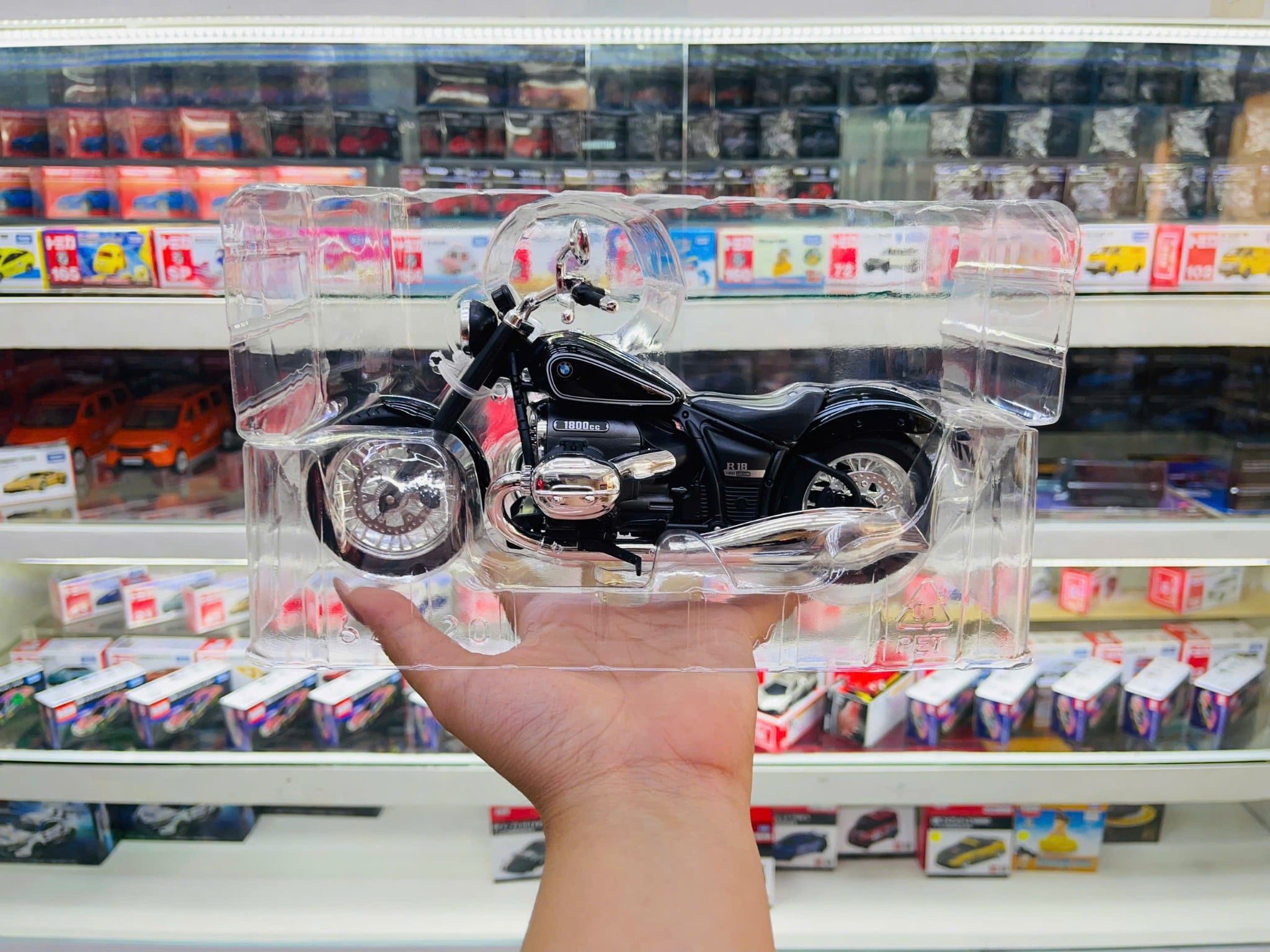  Mô hình xe BMW R18 1800cc tỉ lệ 1:12 Welly MT090 