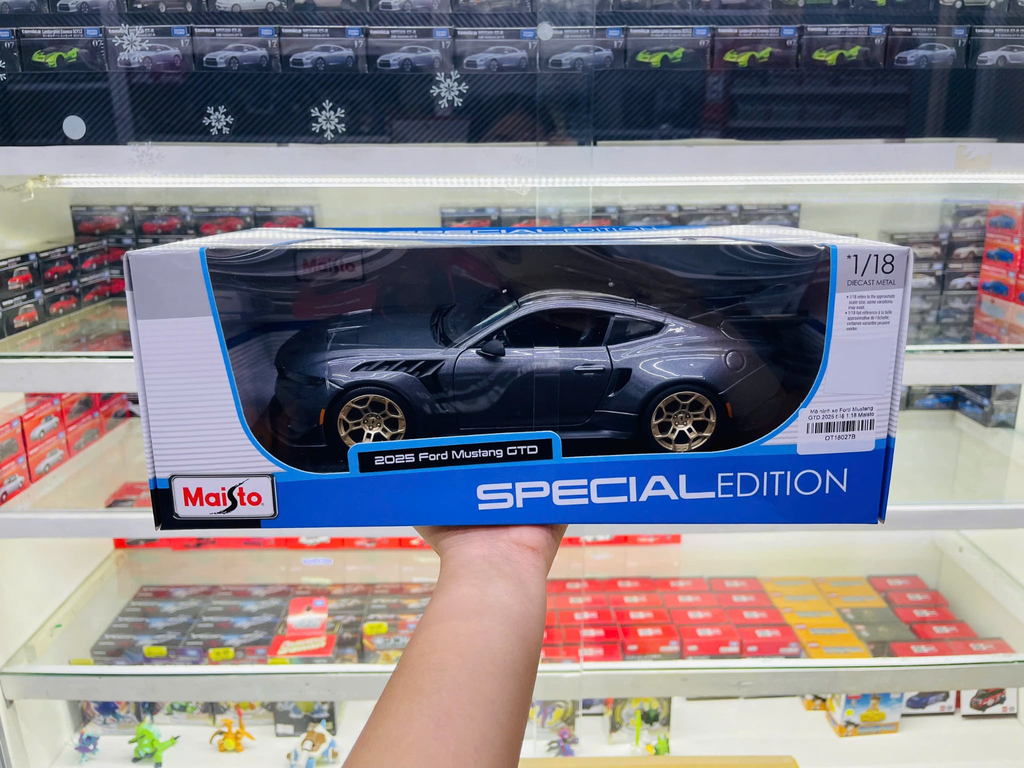  Mô hình xe Ford Mustang GTD 2025 tỉ lệ 1:18 Maisto 31468 OT24123 