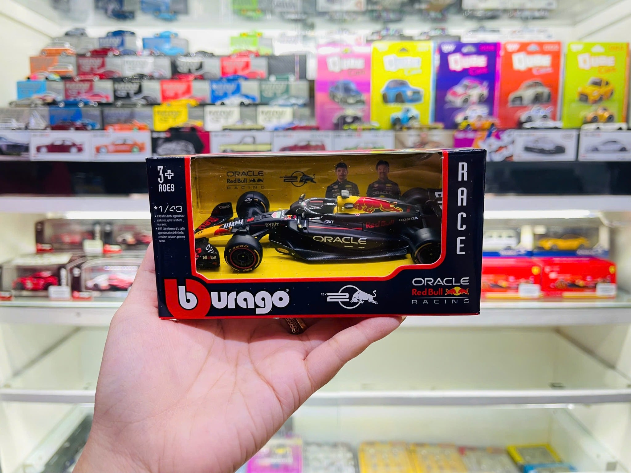  Mô hình xe đua Red Bull RB20 Formula F1 tỉ lệ 1:43 Bburago 18-38097 OT43016 