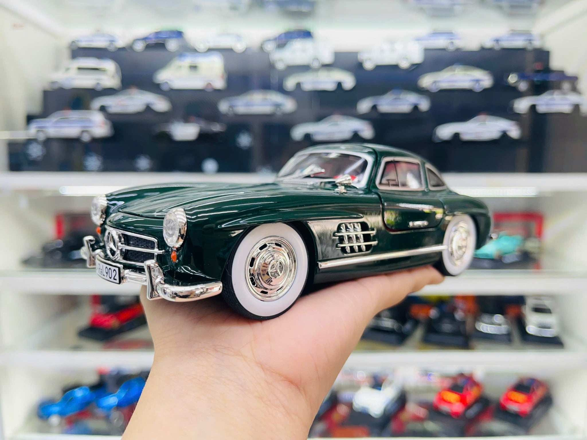  Mô hình xe Mercedes-Benz 300SL full open có đèn có âm thanh đánh lái được tỉ lệ 1:24 Chezhi OT513 