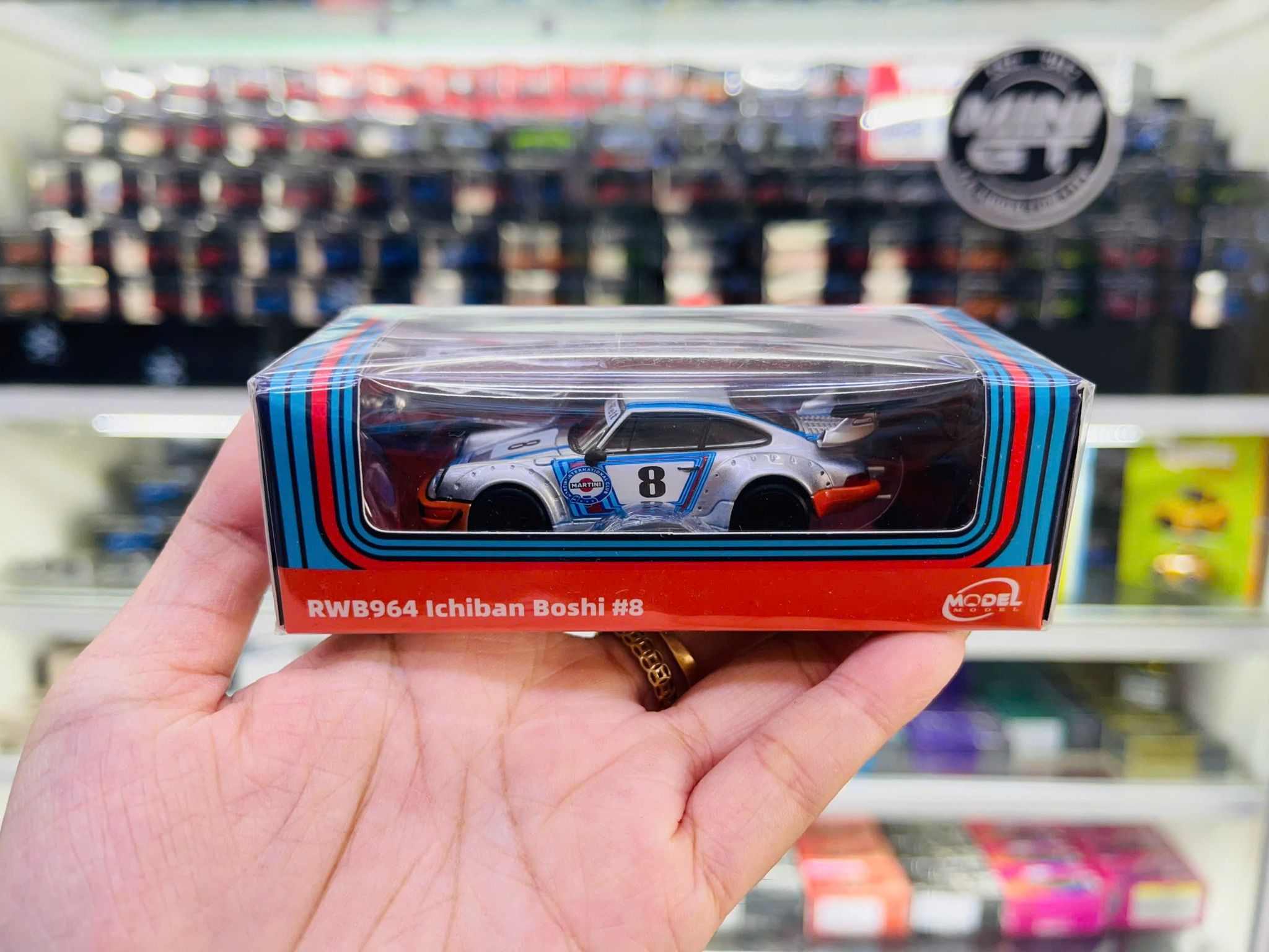  Mô hình xe Porsche RWB 964 Ichiban Boshi Martini tỉ lệ 1:64 ModelModel OT64638 