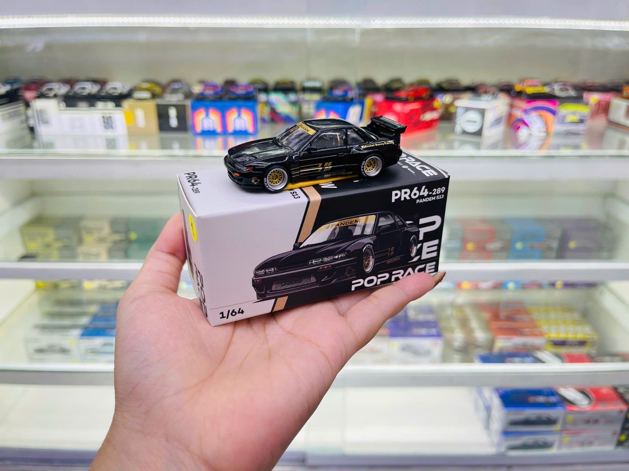  [Hàng Loose] Mô hình xe Nissan Silvia S13 Pandem black tỉ lệ 1:64 Poprace PR640289 