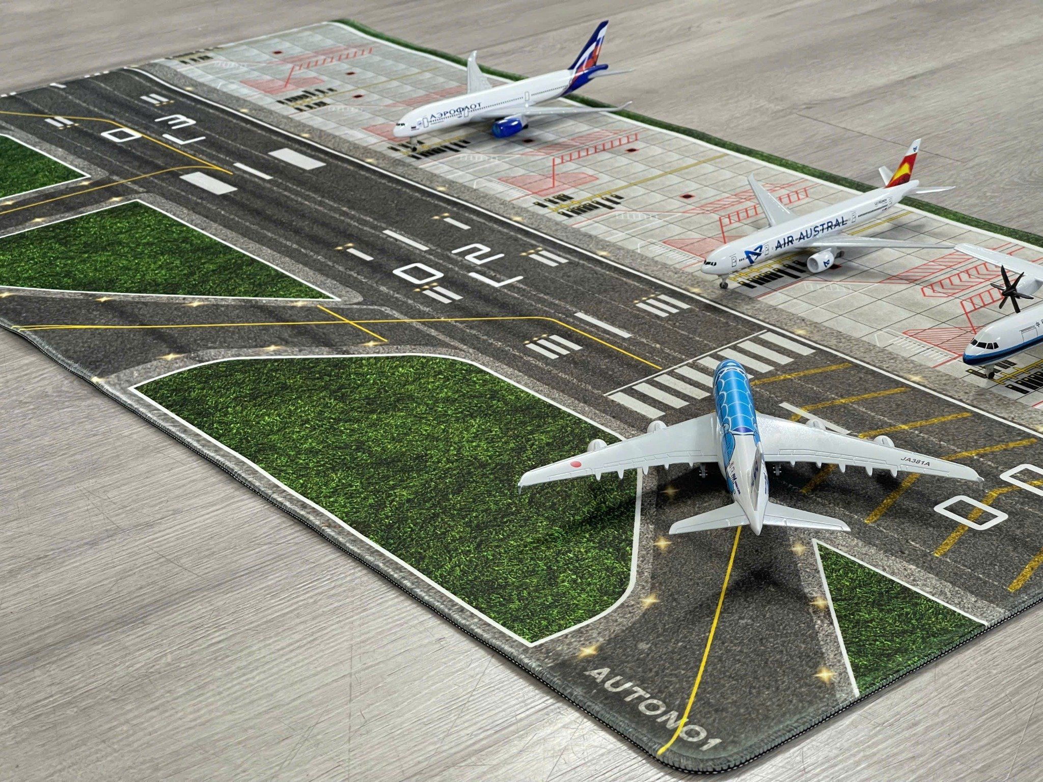  Phụ kiện thảm sa bàn chống trượt mô phỏng bãi đáp, đường băng lớn nhiều kích thước 3mm cho mô hình máy bay Autono1 PT005 