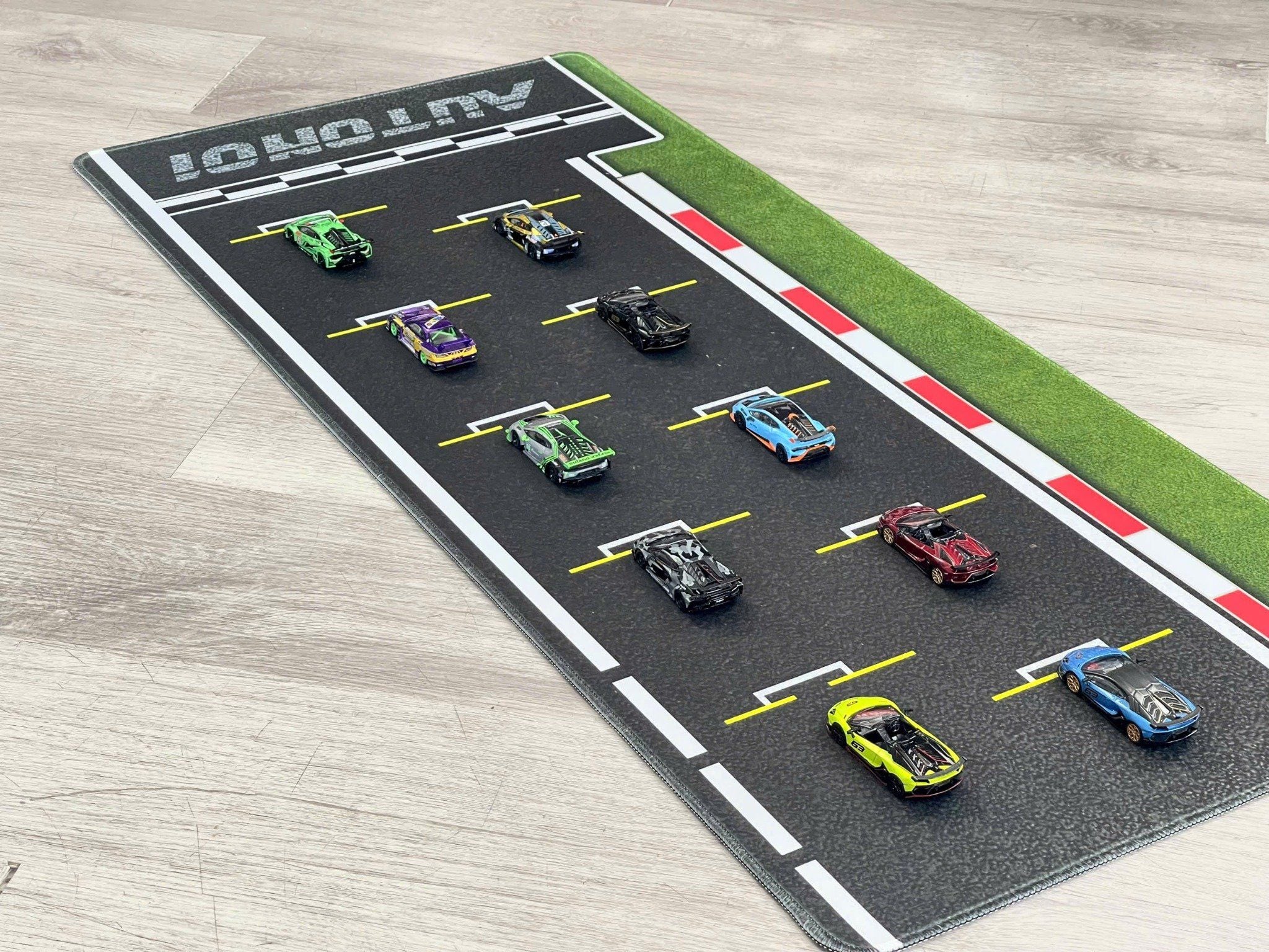  Phụ kiện thảm sa bàn chống trượt mô phỏng diorama pit race trường đua xe F1 kích cỡ 90x40cm tỉ lệ 1:64 Autono1 PT008 