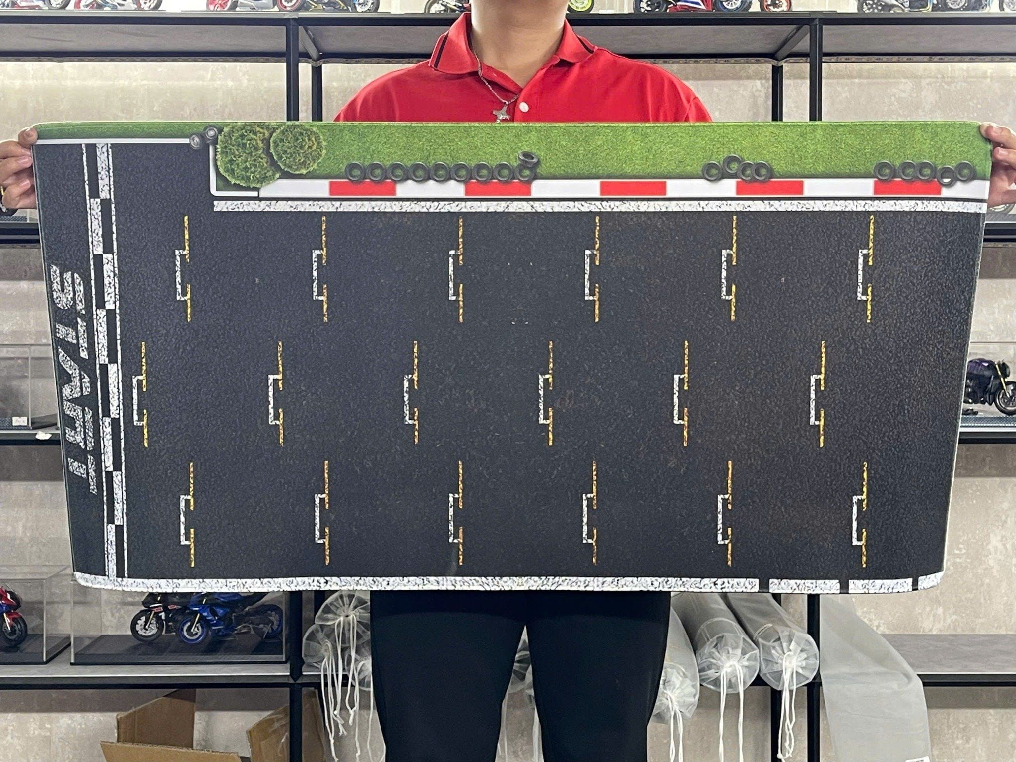  Phụ kiện thảm sa bàn chống trượt mô phỏng diorama pit race trường đua xe F1 kích cỡ 100x50cm tỉ lệ 1:64 Autono1 PT008 
