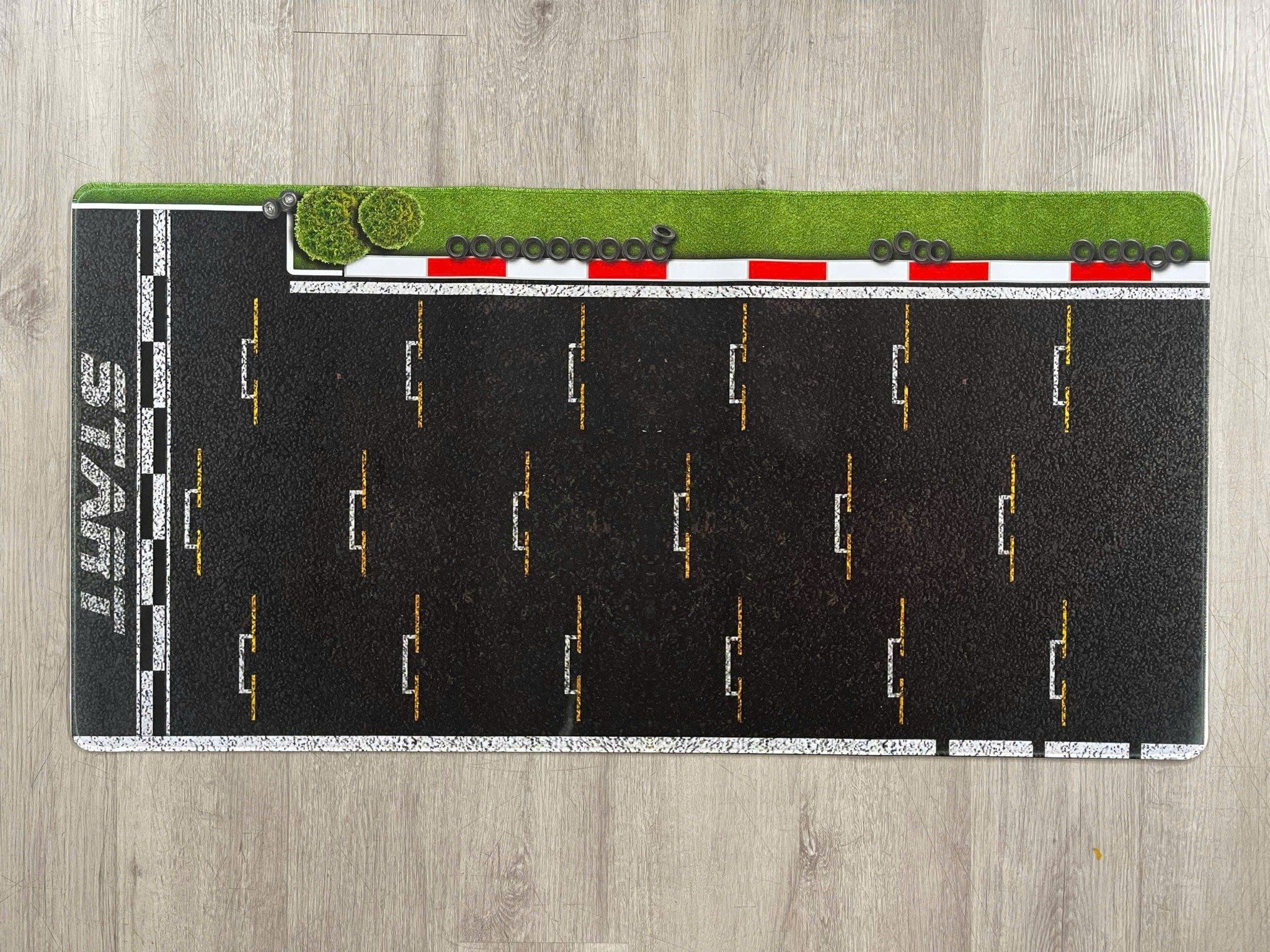  Phụ kiện thảm sa bàn chống trượt mô phỏng diorama pit race trường đua xe F1 kích cỡ 100x50cm tỉ lệ 1:64 Autono1 PT008 