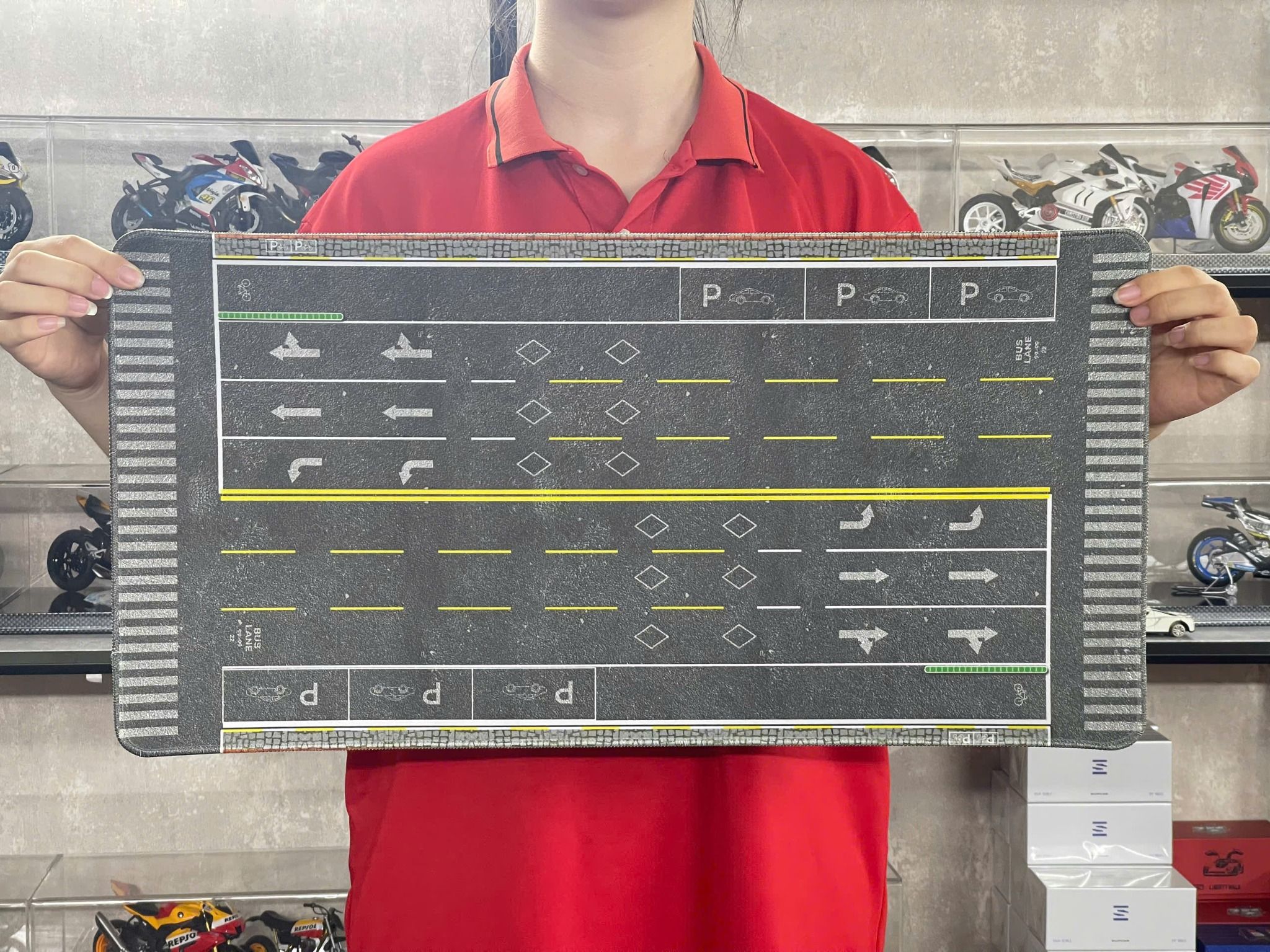  Phụ kiện thảm sa bàn chống trượt mô phỏng diorama đường cao tốc 4 làn 60x30cm tỉ lệ 1:64 Autono1 PT011 