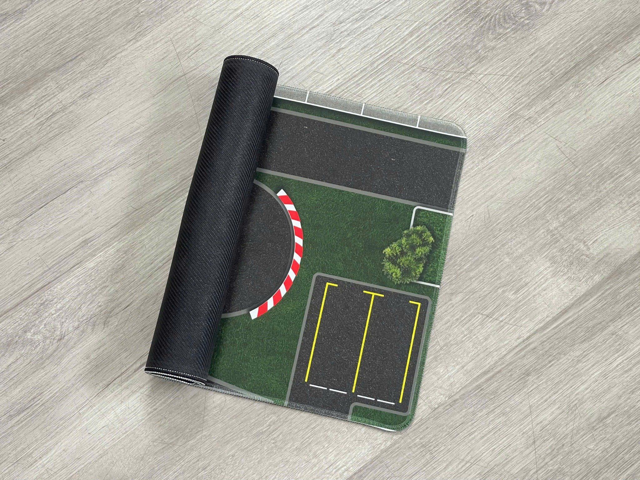  Phụ kiện thảm sa bàn chống trượt mô phỏng diorama bãi đỗ xe/ Parking lot đường xe chạy và công viên kích thước 60x30cm cho mô hình xe 1:64 Autono1 PT012 