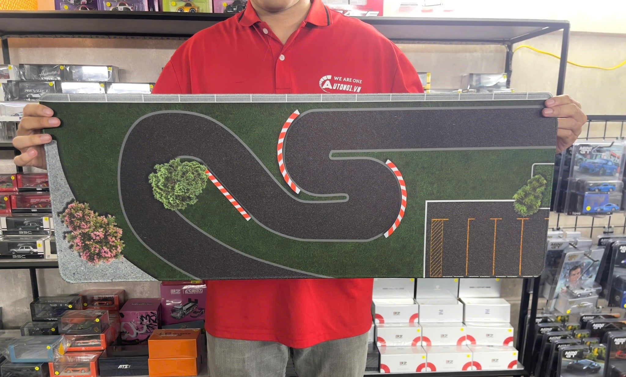  Phụ kiện thảm sa bàn chống trượt mô phỏng diorama bãi đỗ xe/ Parking lot đường xe chạy và công viên kích thước 80x30cm cho mô hình xe 1:64 Autono1 PT012 