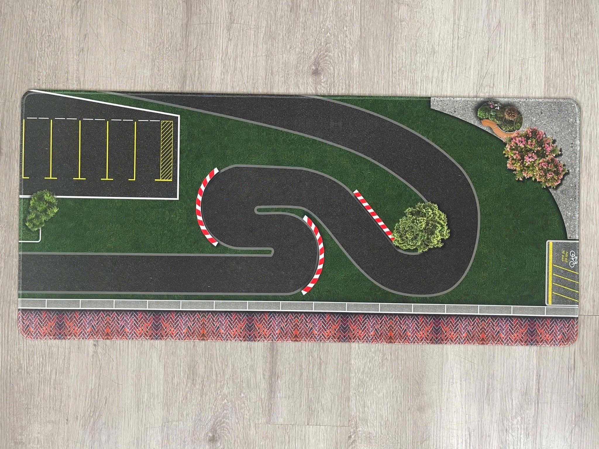  Phụ kiện thảm sa bàn chống trượt mô phỏng diorama bãi đỗ xe/ Parking lot đường xe chạy và công viên kích thước 90x40cm cho mô hình xe 1:64 Autono1 PT012 