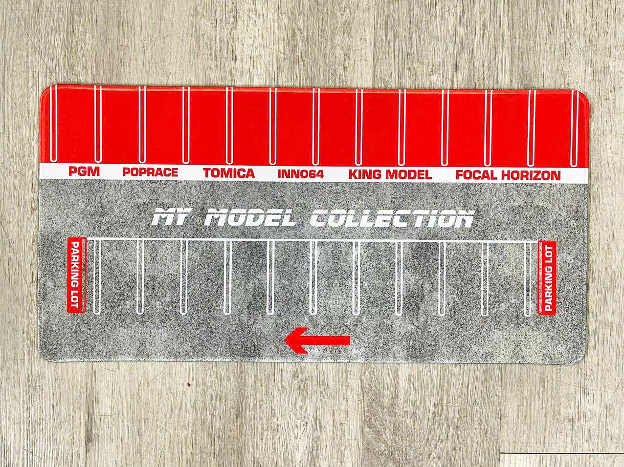  Phụ kiện thảm sa bàn chống trượt mô phỏng diorama bãi đỗ xe/ Parking lot red/gray 60x30cm tỉ lệ 1:64 Autono1 PT013 