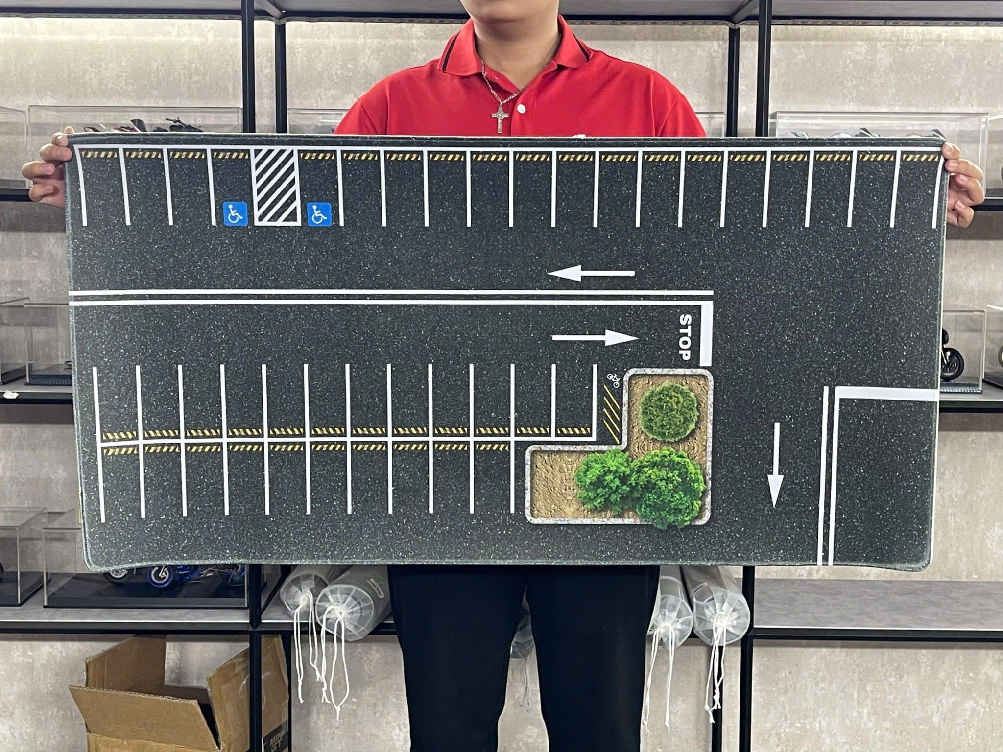  Phụ kiện thảm sa bàn chống trượt mô phỏng diorama bãi đỗ xe có cây kích thước 100x50cm cho mô hình xe 1:64 Autono1 PT015 