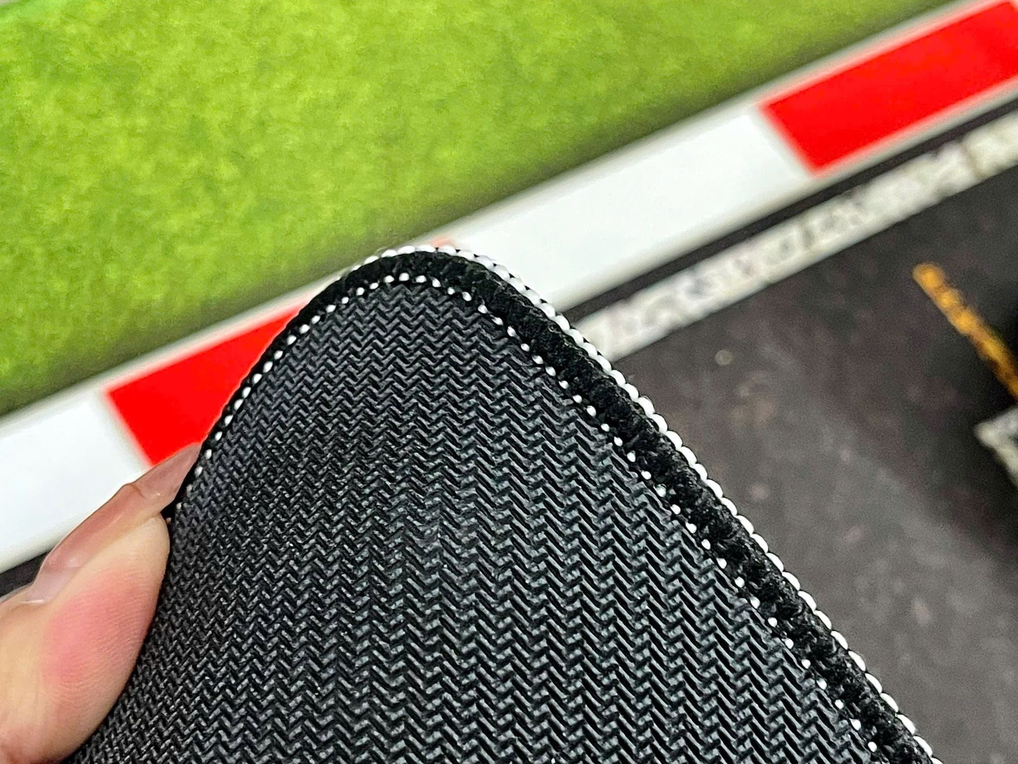  Phụ kiện thảm sa bàn chống trượt mô phỏng diorama pit race trường đua xe F1 kích cỡ 90x40cm tỉ lệ 1:24 Autono1 PT018 