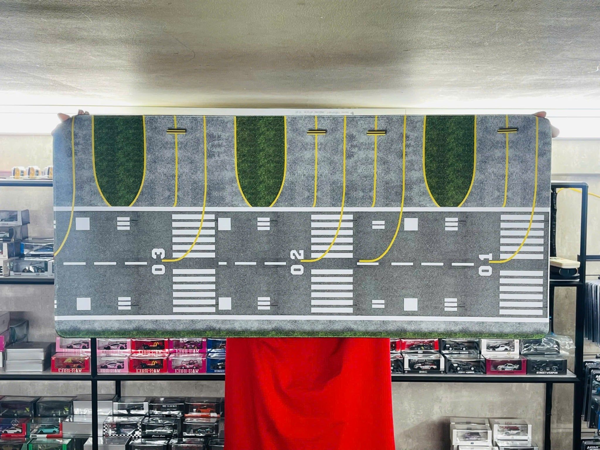  Phụ kiện thảm sa bàn chống trượt mô phỏng bãi đáp, đường băng lớn kích thước 90x40cm cho mô hình máy bay Autono1 PT029 