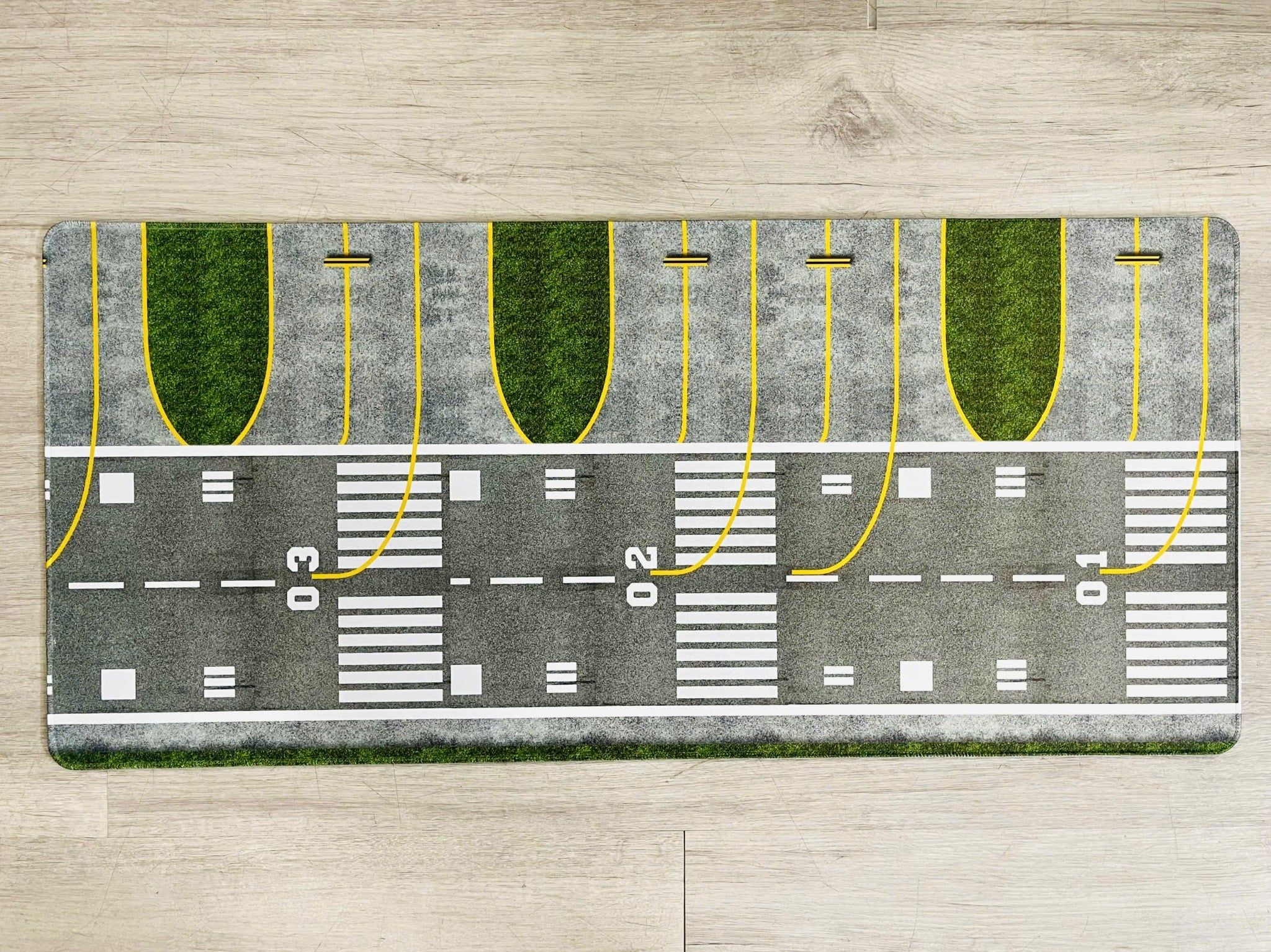  Phụ kiện thảm sa bàn chống trượt mô phỏng bãi đáp, đường băng lớn kích thước 90x40cm cho mô hình máy bay Autono1 PT029 