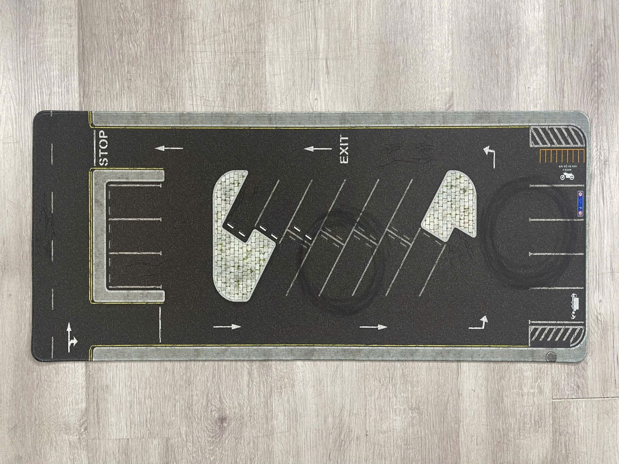  Phụ kiện thảm sa bàn chống trượt mô phỏng diorama bãi đỗ xe kích thước 90x40 cho mô hình xe 1:64 Autono1 PT030 