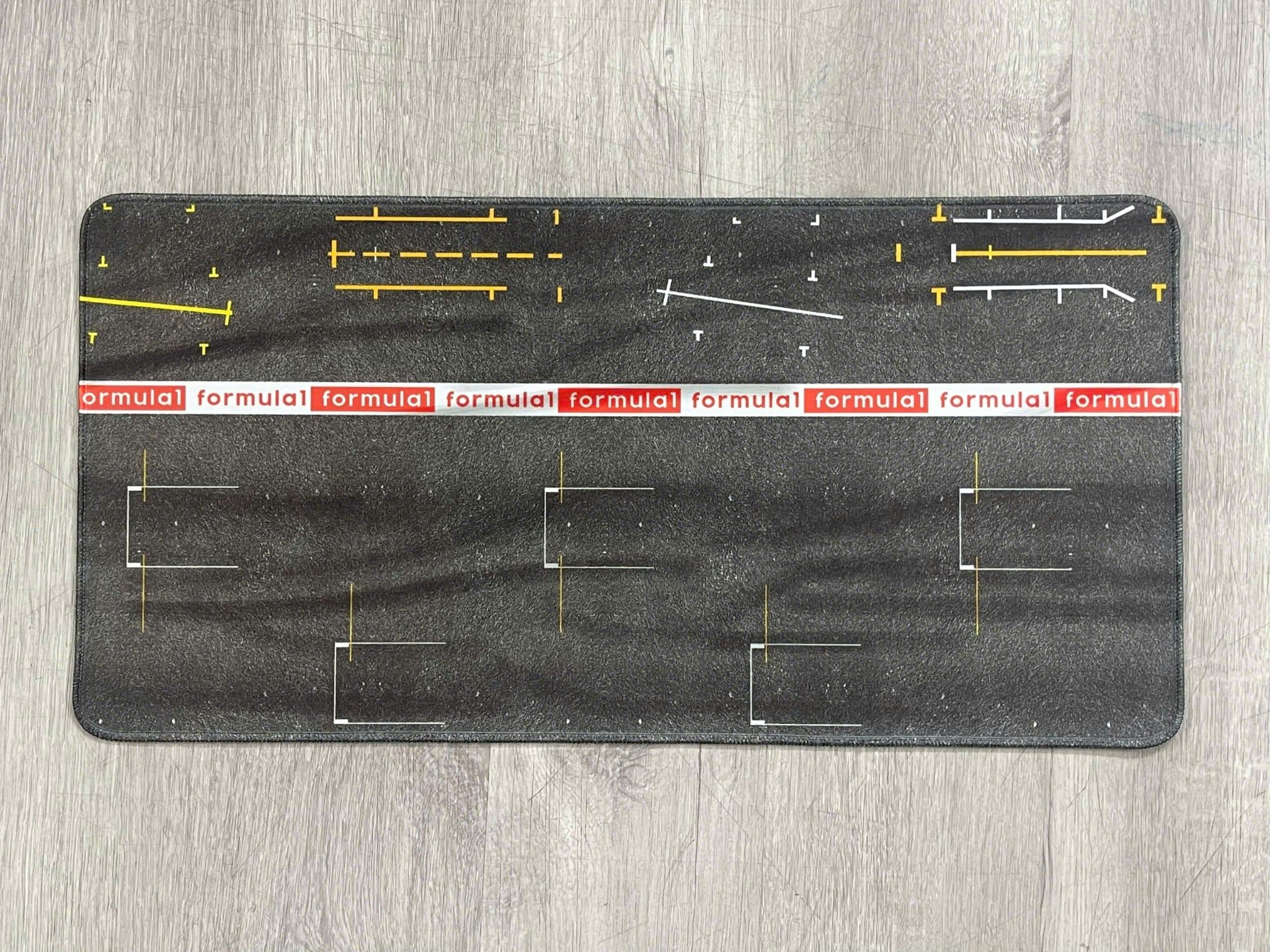  Phụ kiện thảm sa bàn chống trượt mô phỏng diorama đường đua F1 kích thước 60x30 cho mô hình xe 1:64 Autono1 PT031 