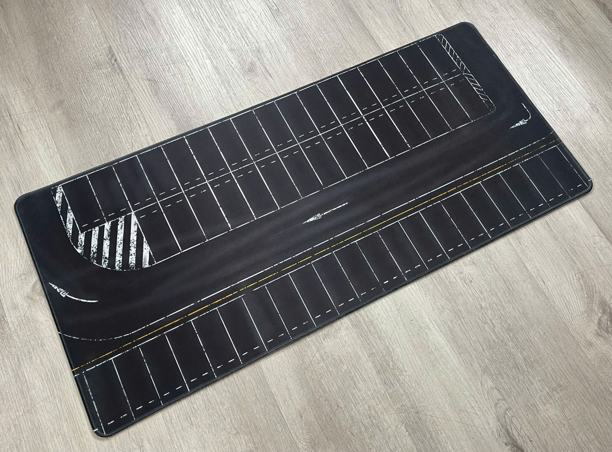  Phụ kiện thảm sa bàn chống trượt mô phỏng diorama đường bãi đỗ xe lớn kích thước 90x40 cho mô hình xe 1:64 Autono1 PT032 