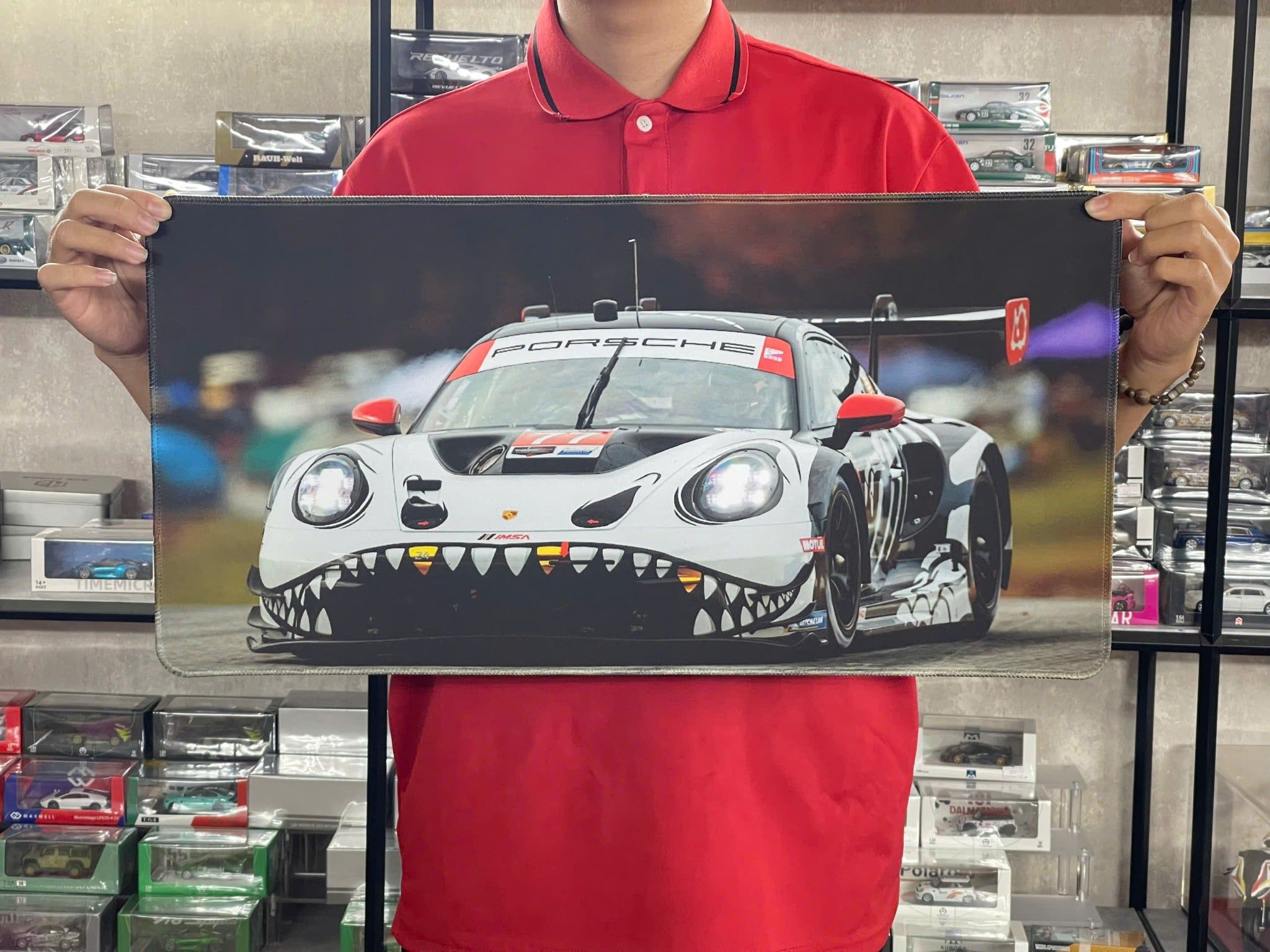  Phụ kiện Thảm lót chống trượt chủ đề siêu xe Porsche kích thước 30x60cm Autono1 PT114A 