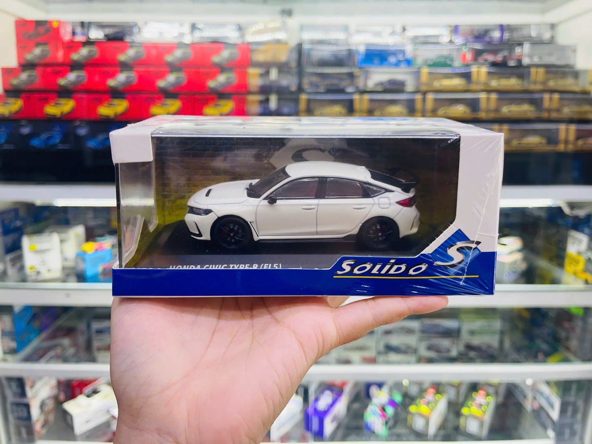  Mô hình xe ô tô Honda civic Type R Championship White 2022 tỉ lệ 1:43 Solido model S4314302 