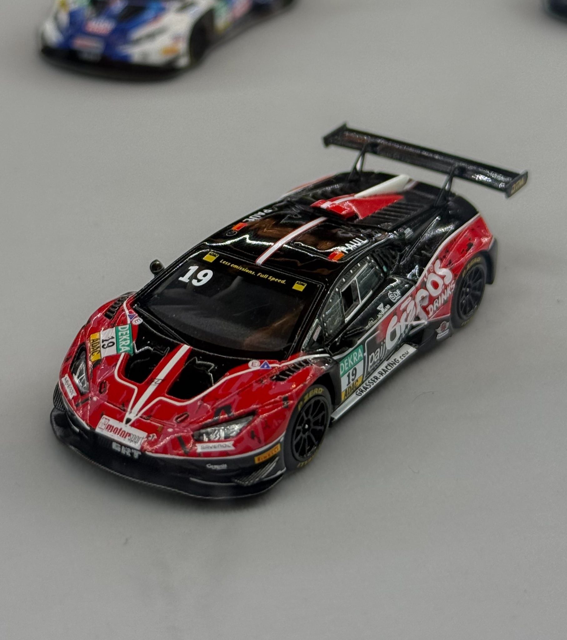 Mô hình xe Lamborghini Huracan GT3 Evo 2 DTM 2023 #19 tỉ lệ 1:64 Trends Hobby 241083J 