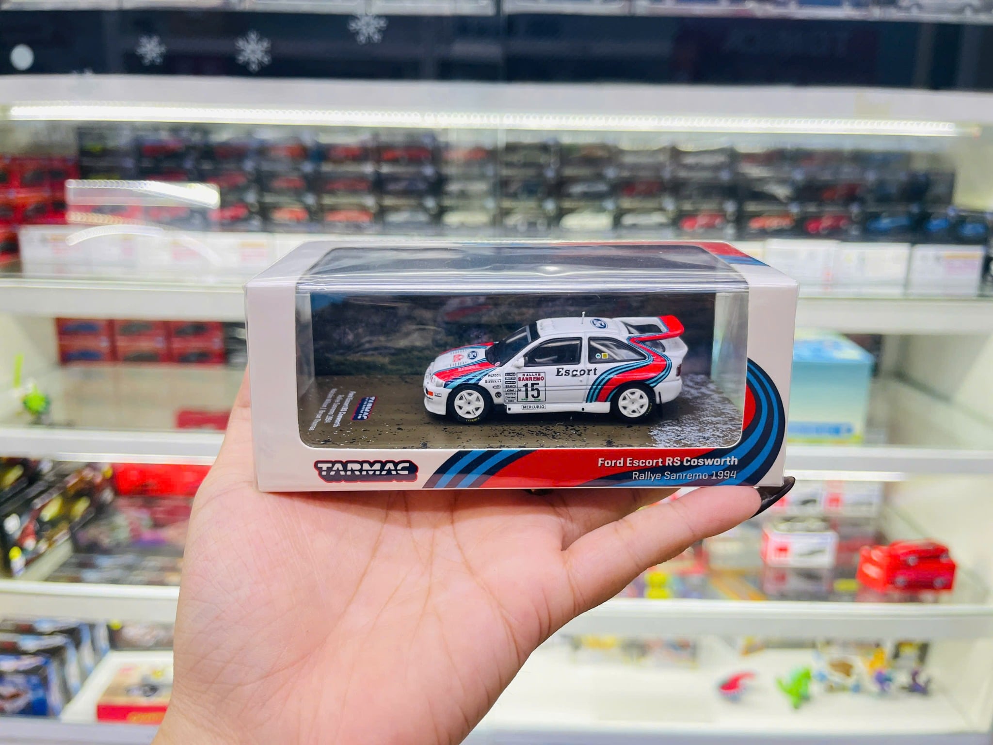  Mô hình xe Ford Escort RS Cosworth, WRC Rallye Sanremo 1994, Malcolm Wilson / Bryan Thomas tỉ lệ 1:64 Tarmac Works T64-081-94RS15 