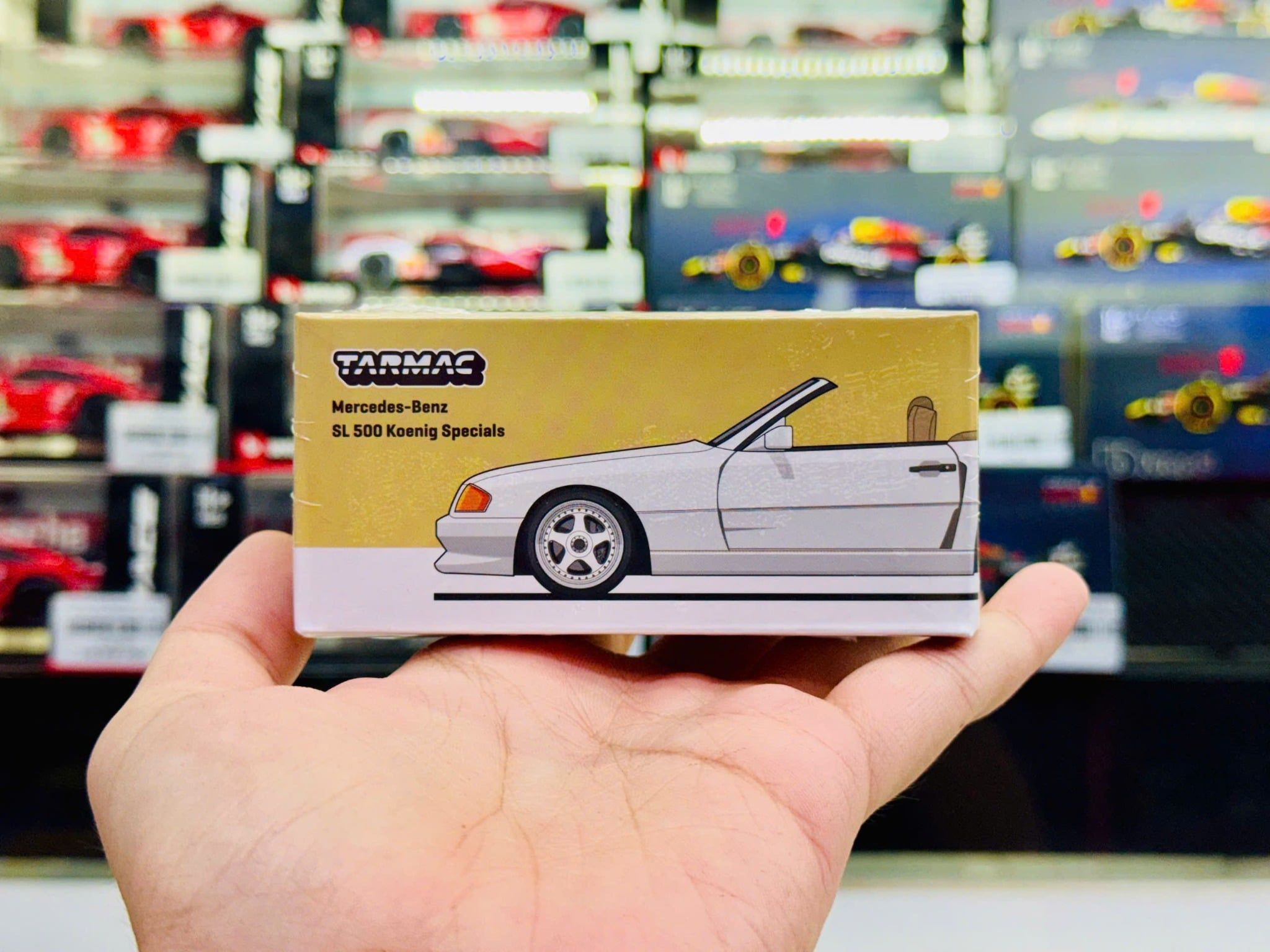  Mô hình xe Mercedes-Benz SL 500 Koenig Specials, White tỉ lệ 1:64 Tarmac Works T64G-045-WH 